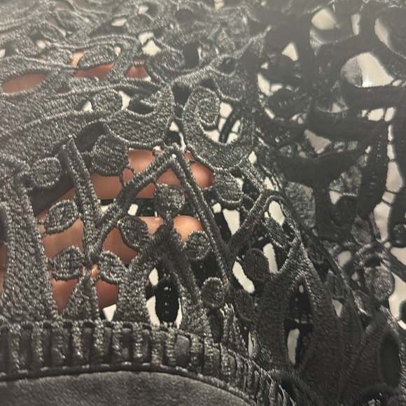 Brand new with tags dress by bariano - Picture 11 of 14